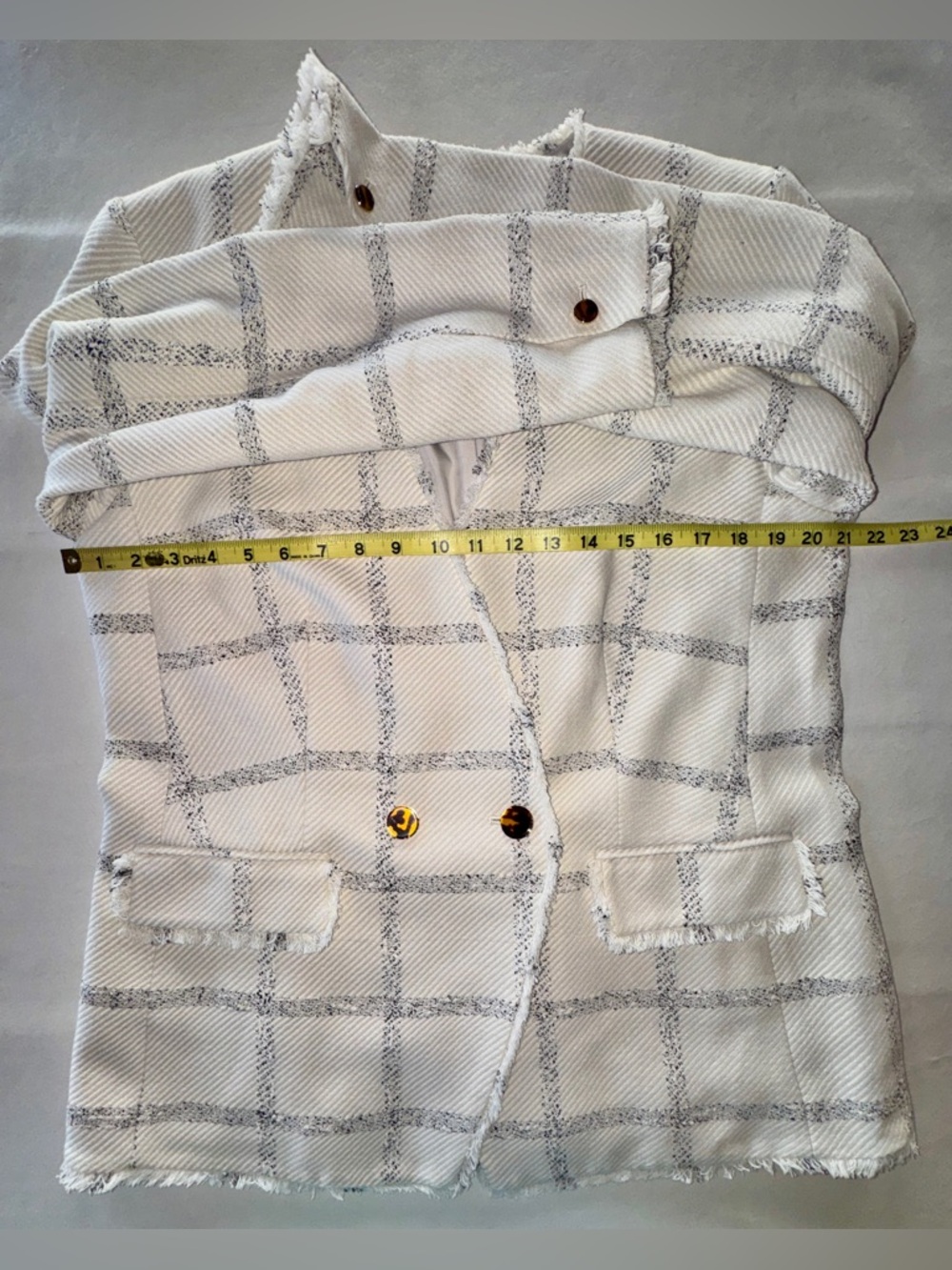 Ann Taylor Cream Gray Windowpane Tweed Fringed Blazer (14) Like New! - Picture 10 of 17
